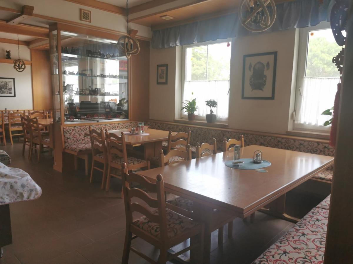 Hotel Lei'S Wok Neusiedl am See Exterior foto
